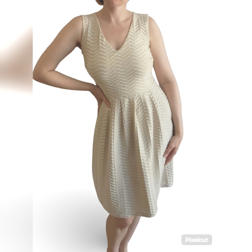 Elegant Retro 50s Cream/Beige Chevron Dress – Enfocus Studio | Size S